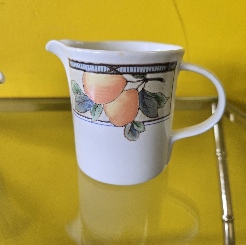 Mikasa Intaglio GardenHarvest Gravy Boat & Creamer Malaysia CAC29 - Picture 2 of 9